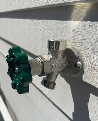 Exterior hose faucet