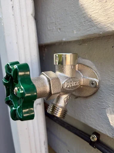Exterior hose faucet
