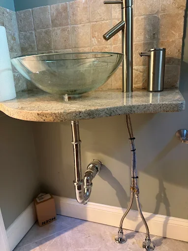 Vessel sink and drain piping