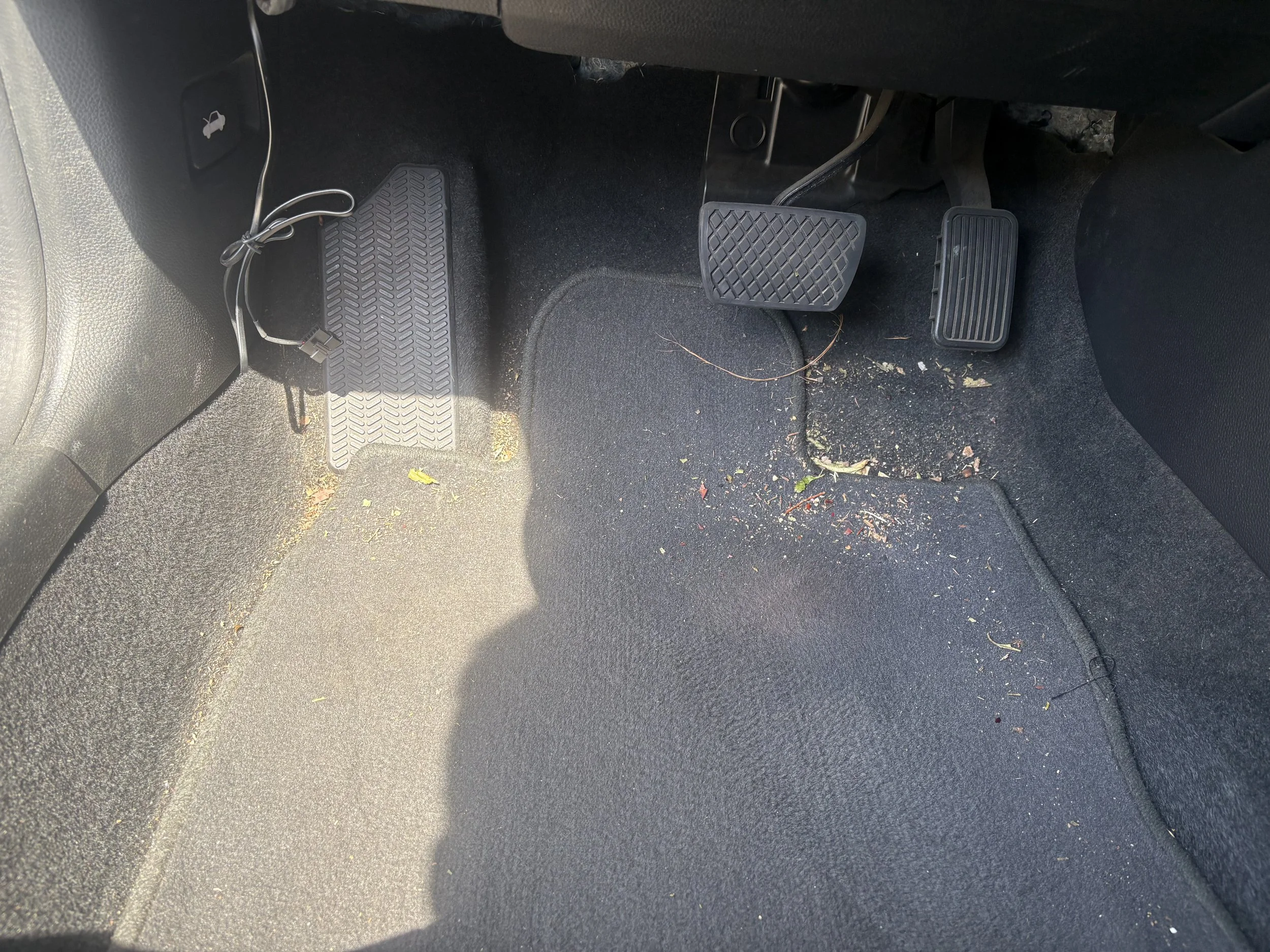 Messy floor matts from 2025 Honda accord