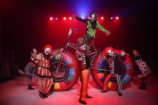 CIRCUS OF HORRORS
