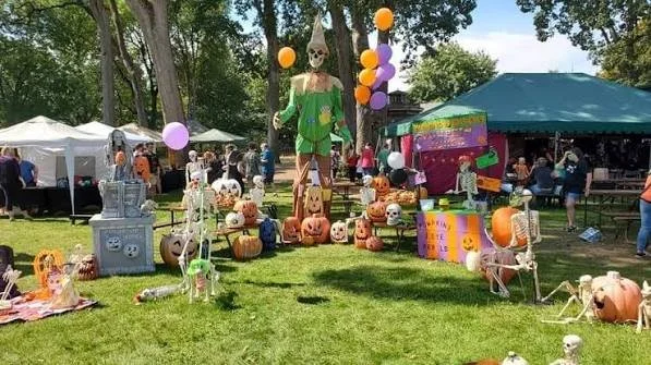 HALLOWEEN SWAMP MEET
