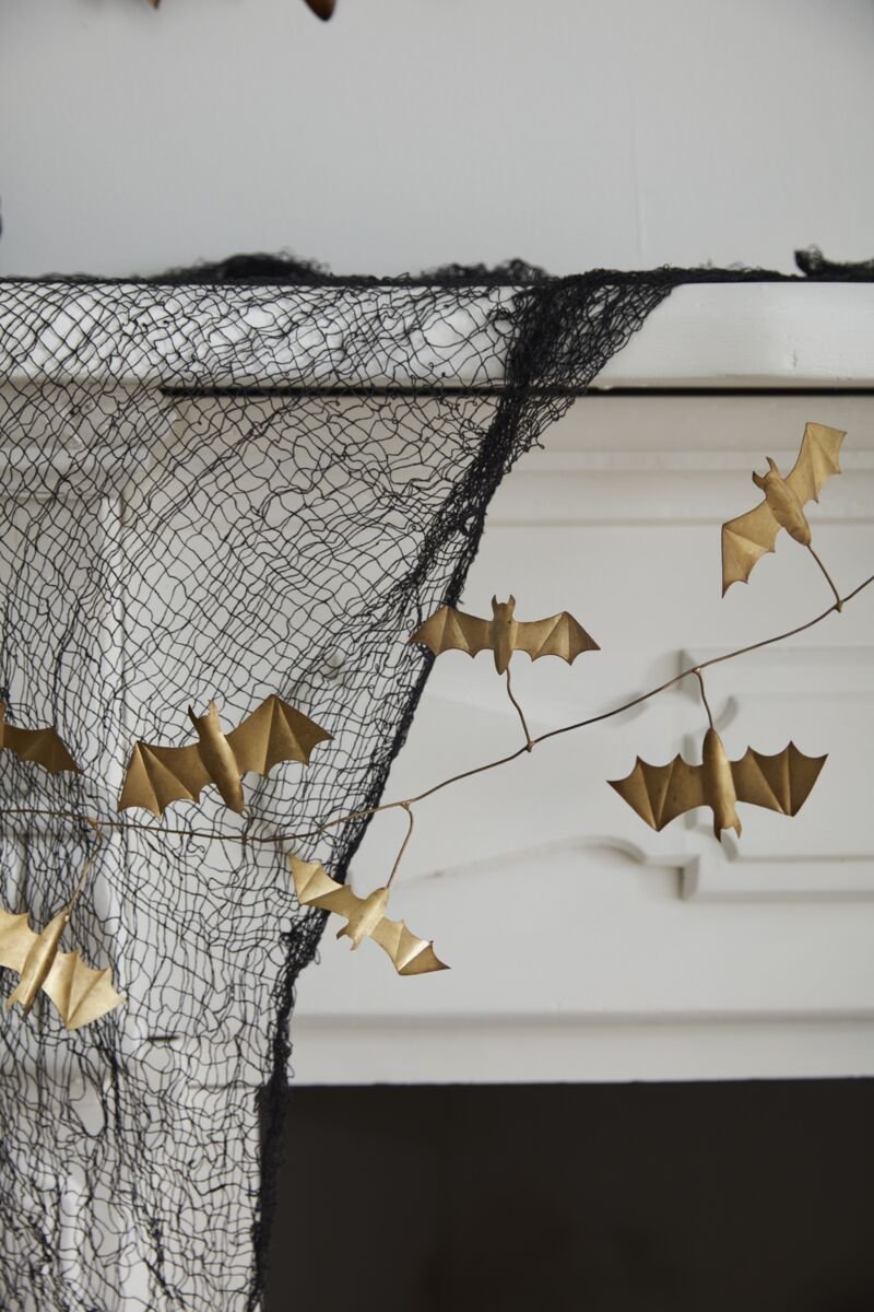 wingedbatgarland_2_.jpg