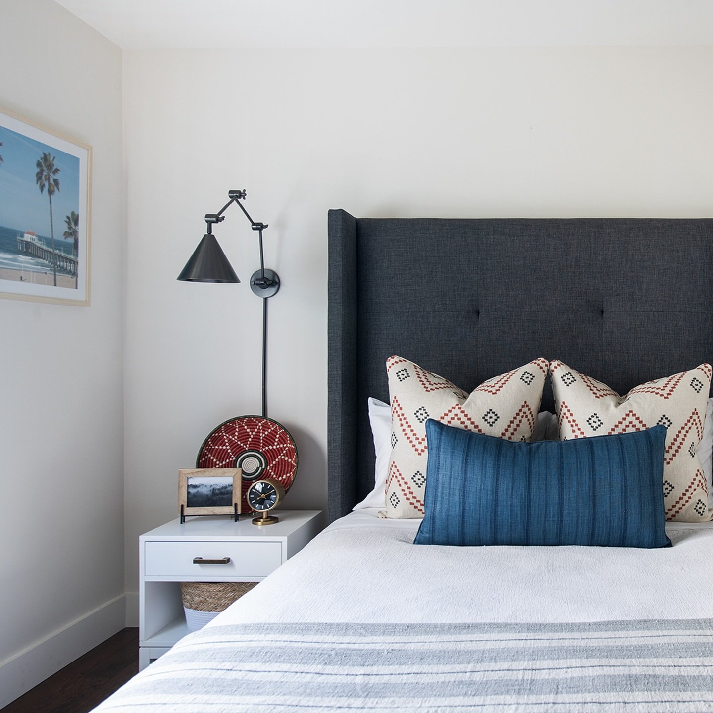 Rolling into 2026 with an oldie but goodie, our #8thstreet teen boys bedroom and ensuite bath....Classic blues with a pop of terracotta, feels masculine, grounded, and edgy.

I
Photographer: @jessicajalexander

Bedroom, master bedroom, bedroom design