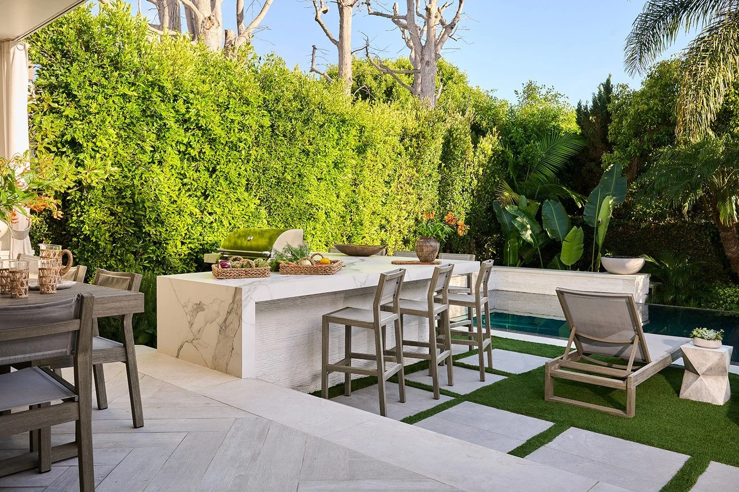 This warm weather is the perfect excuse to stay outside a little bit longer! Designed as natural extension of the home. This covered patio creates a space made for dining, lounging, and enjoying the California weather! ⁠
⁠
Bring the inside to outside