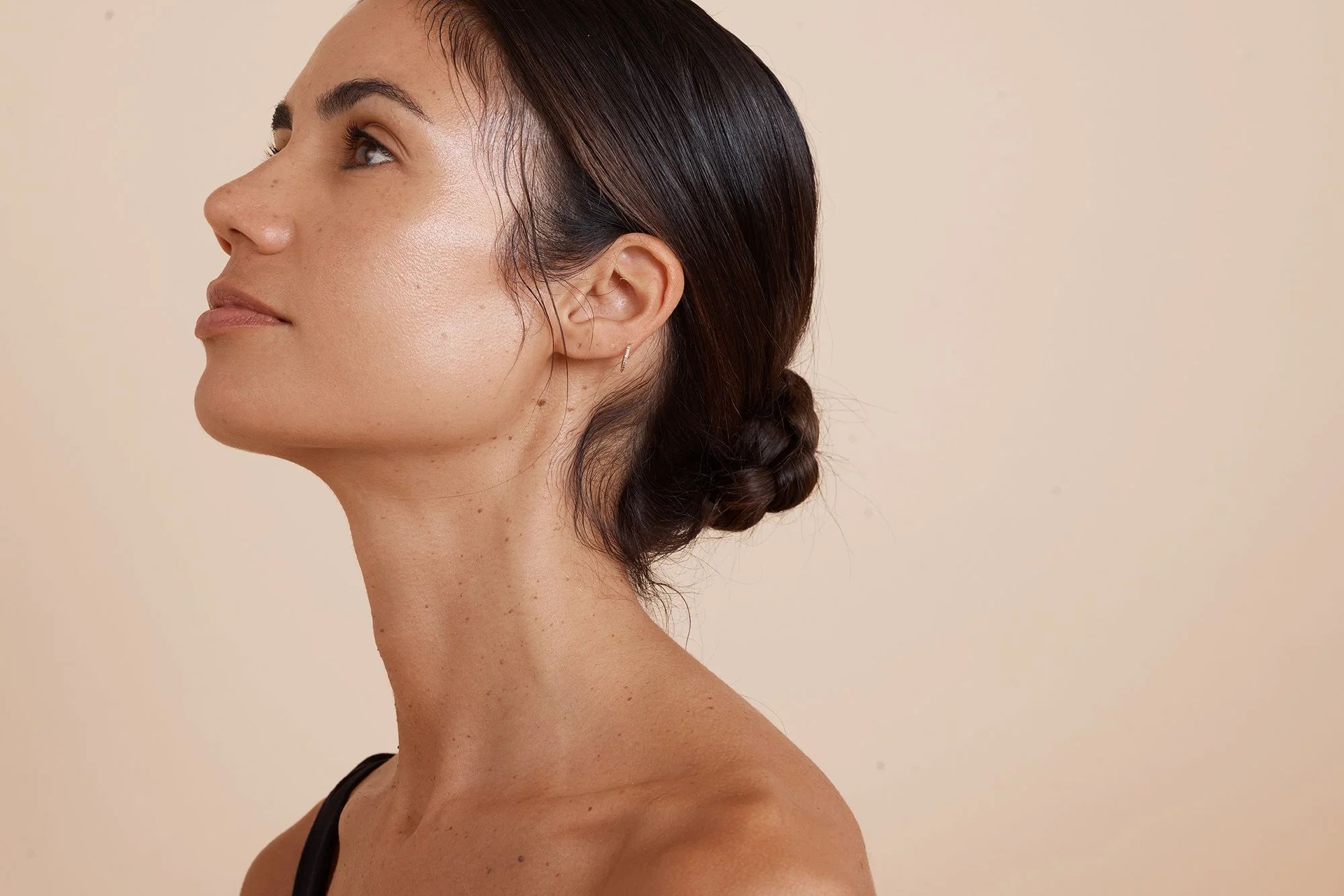 LeniAliStudios_SecondBaise20240223_TrueDermal_Clinic_Camapign5204.jpg