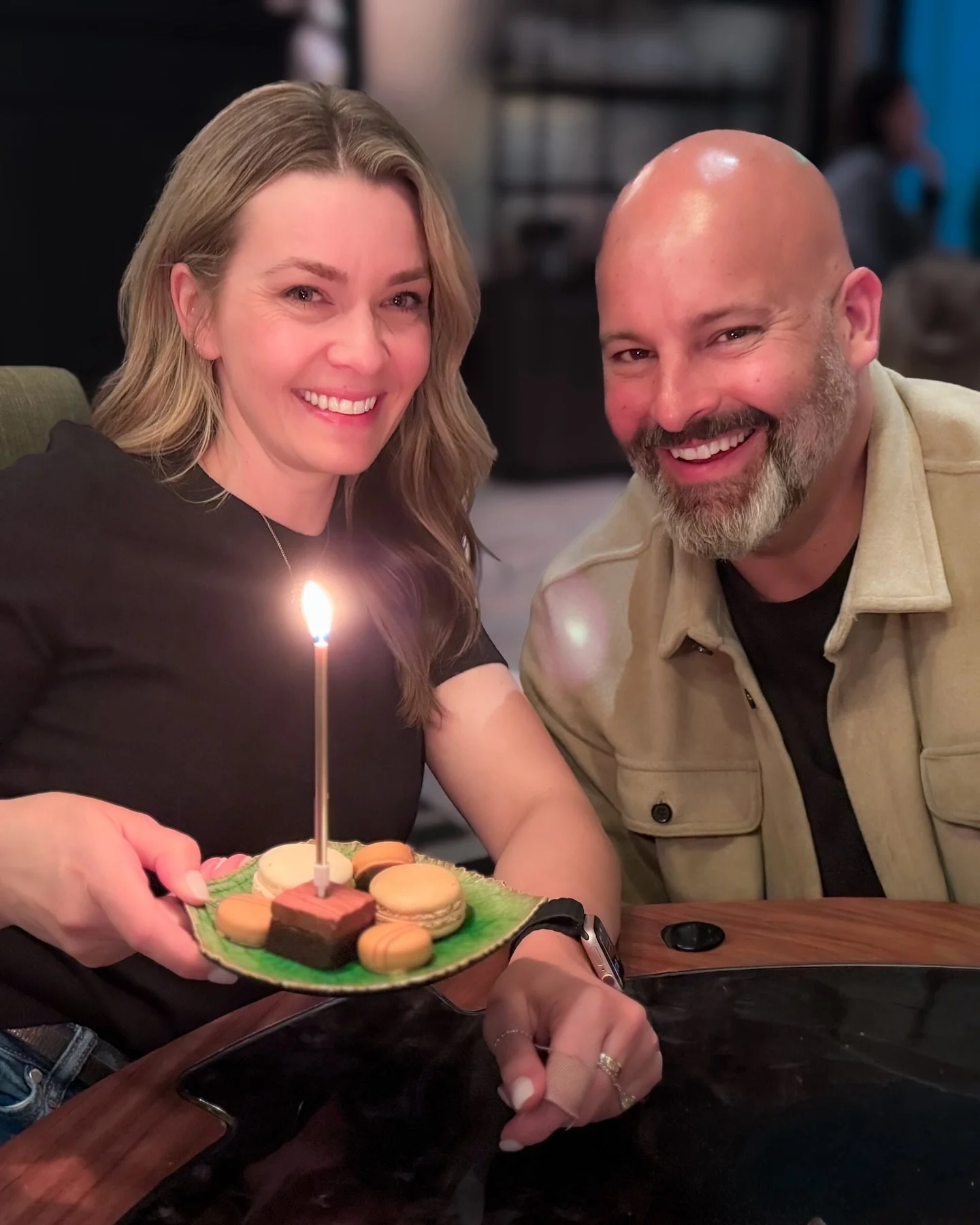 Had the best weekend celebrating 22 years married 🥂
⠀⠀⠀⠀⠀⠀⠀⠀⠀
We saw a movie, had an amazing dinner (olive oil cake 🤤), stayed the night downtown, hung out with friends&hellip; and I took a full break from my phone to just be present.
⠀⠀⠀⠀⠀⠀⠀⠀⠀
Jus