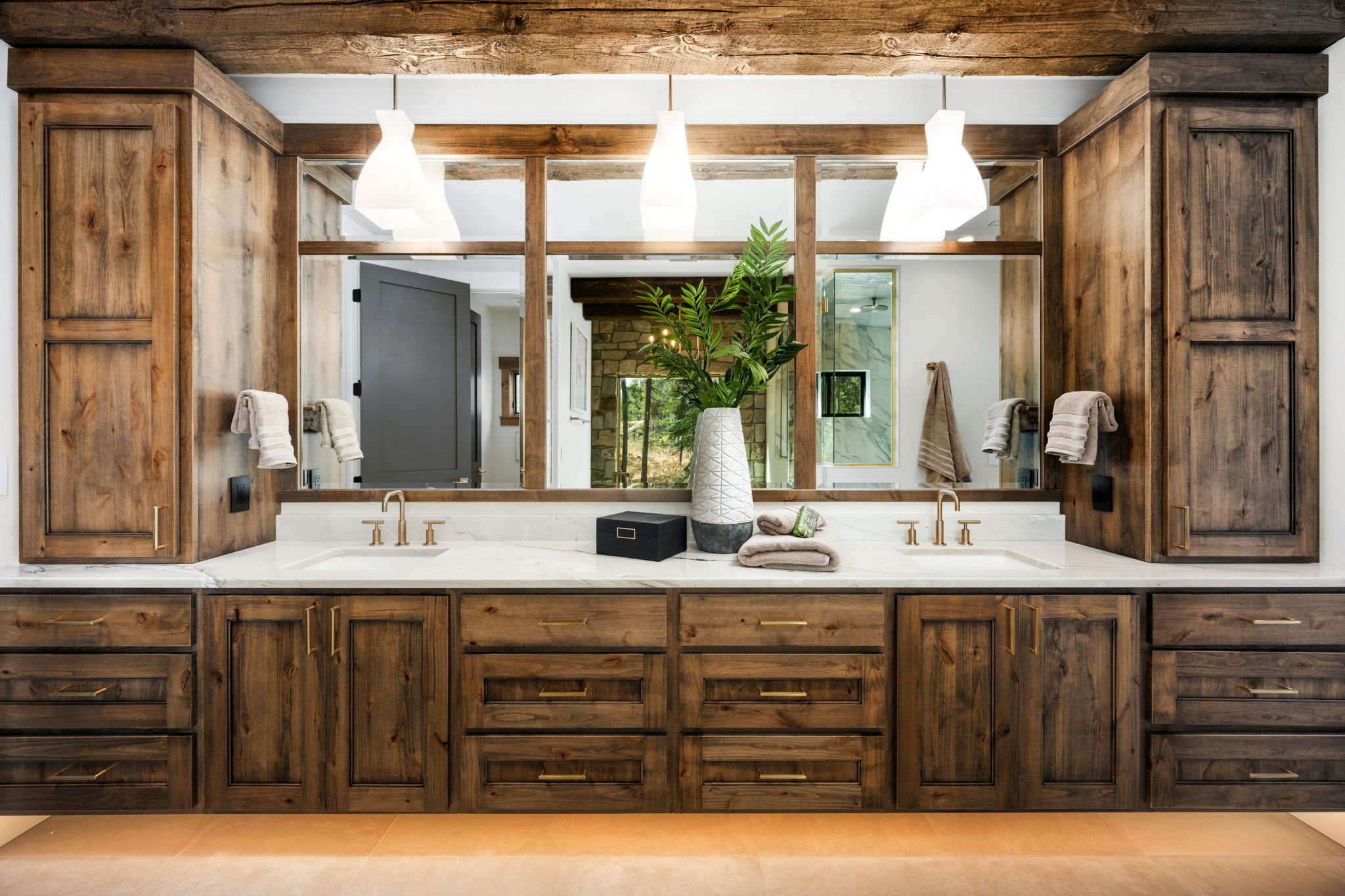 A refined retreat, designed with intention.
Rich natural textures, bespoke cabinetry, and a timeless palette come together to create a bathroom that feels elevated, calm, and enduring. Every detail is considered. Every finish, purposeful.

Looking to