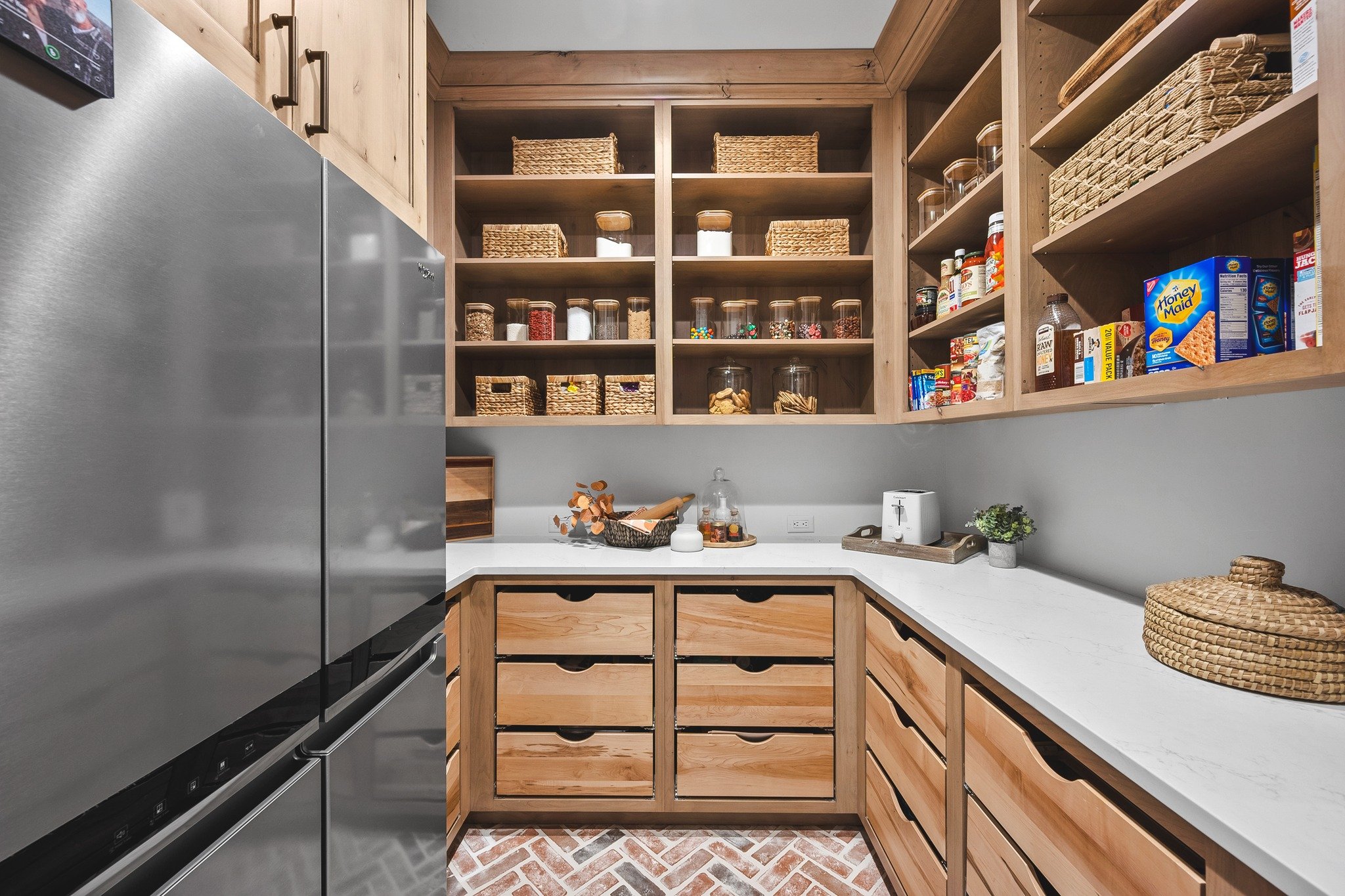 Where form meets function. This custom pantry was designed to feel calm, considered, and beautifully livable, because luxury isn&rsquo;t just how a home looks, it&rsquo;s how it supports your everyday life. Thoughtful storage, natural materials, and 