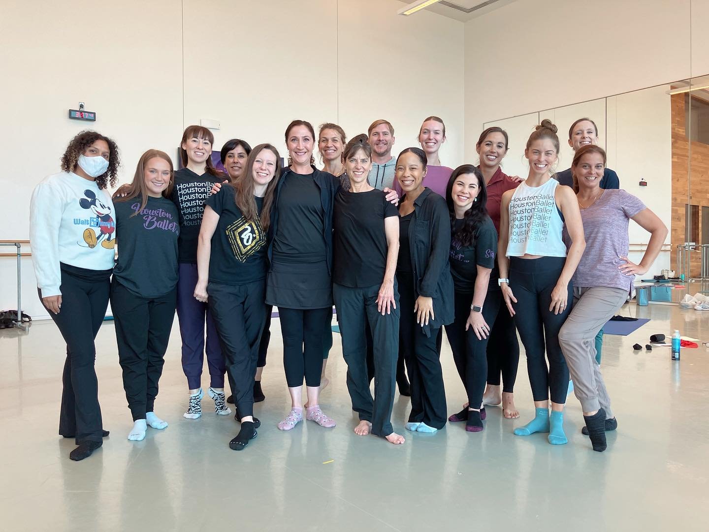 A few days ago, my dreams came true: I had the honor and privilege to present a workshop to the entire faculty of the Houston Ballet Academy. We shared ideas about turnout and how we might approach it in our teaching. 

This is EXACTLY what I want to