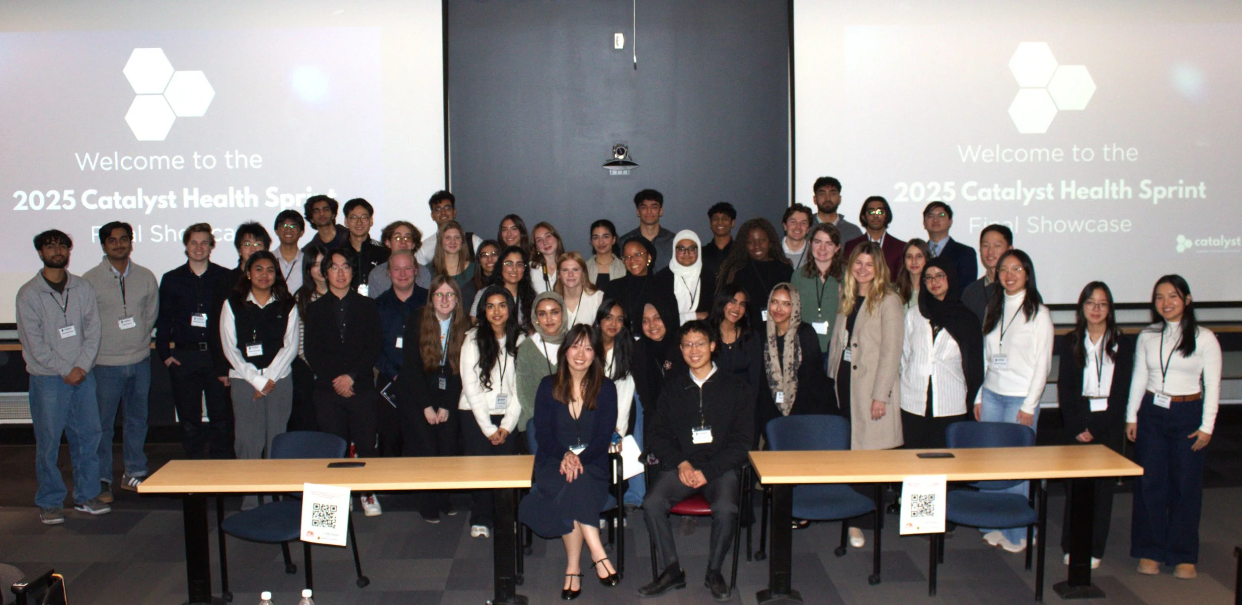 The Catalyst Leads (front: Allison Yang and Riley Ngo) along with attendees for the final pitch day. 
