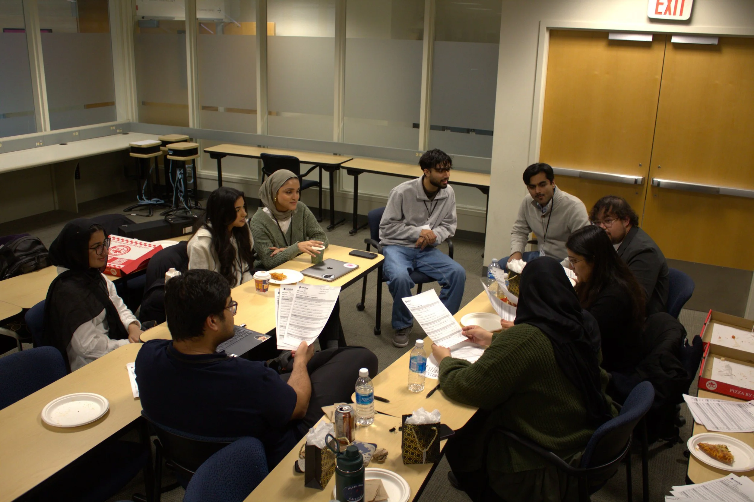 Judge debrief session with the representatives from Catalyst, Khairiyat, and SAIL. 