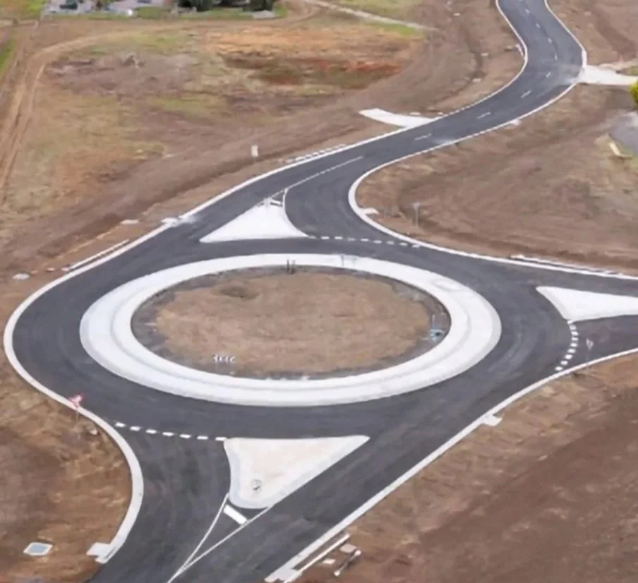 Slipform kerb and channel installation Geelong, Victoria. Leading slipform contractor. Slipform paving. Kerb and channel, Melbourne