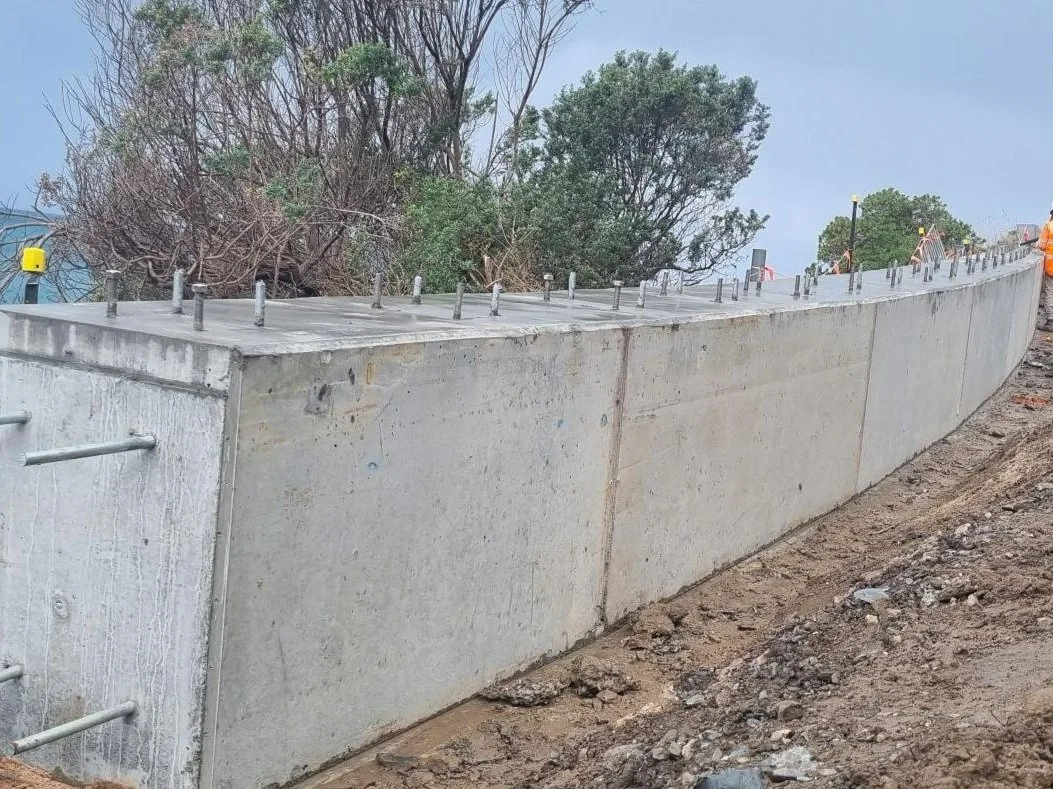 Concrete Capping Beam - Great Ocean Road. Civil concreting works for erosion control. Civil concreter geelong. Civil concreter melbourne. Civil concreter ballarat