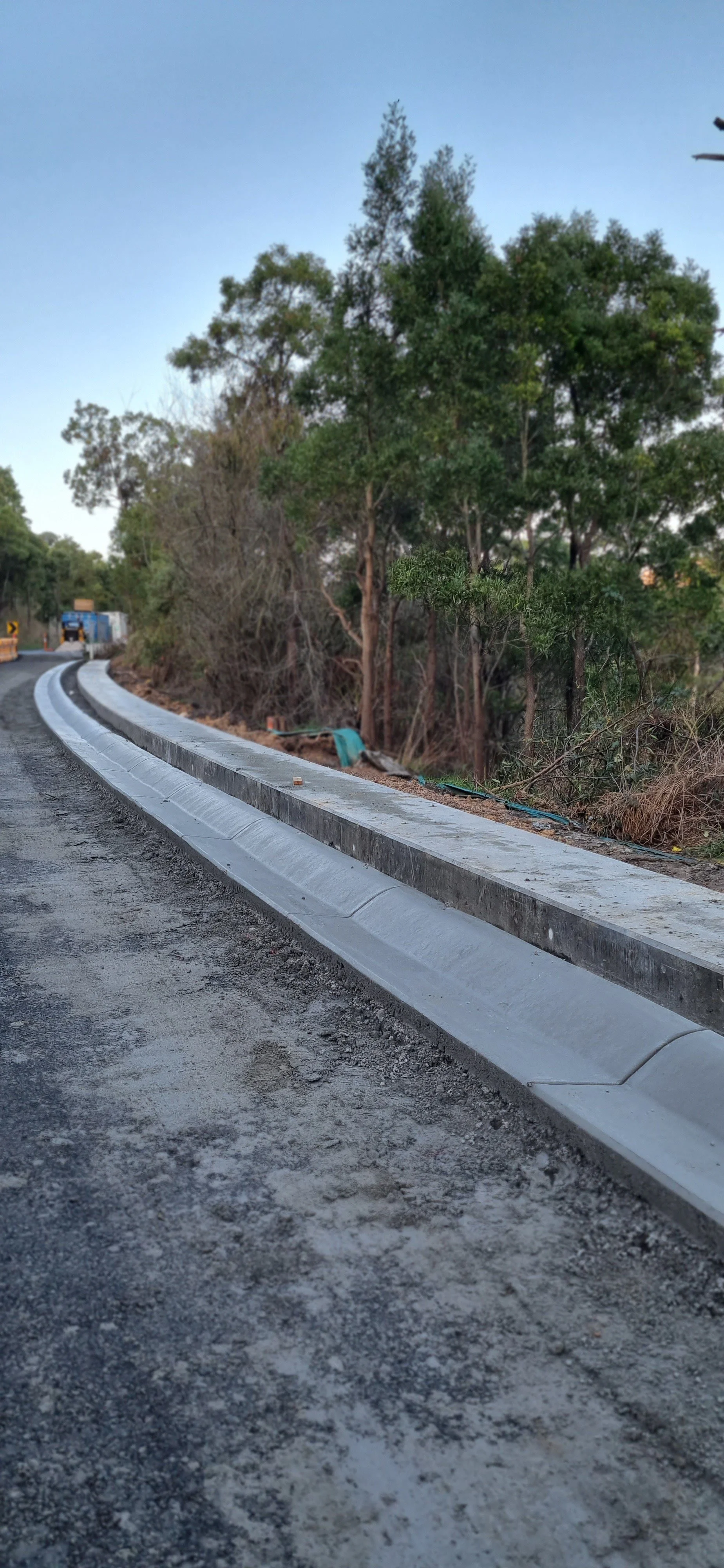 Kerb and channel - experienced kerb and channel contractors, Geelong Victoria. Concreter Near me
