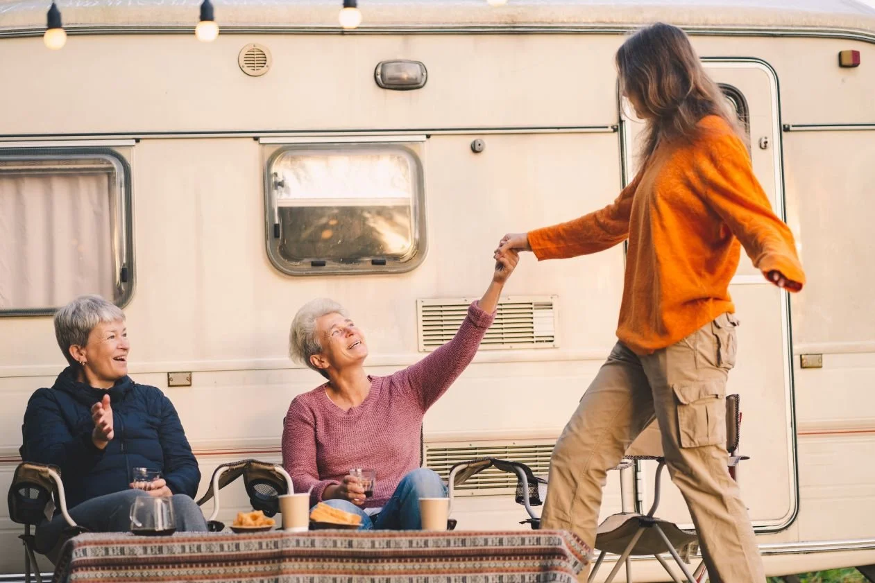 Long-Term Relationships Under Pressure: What Midlife Does to Couples