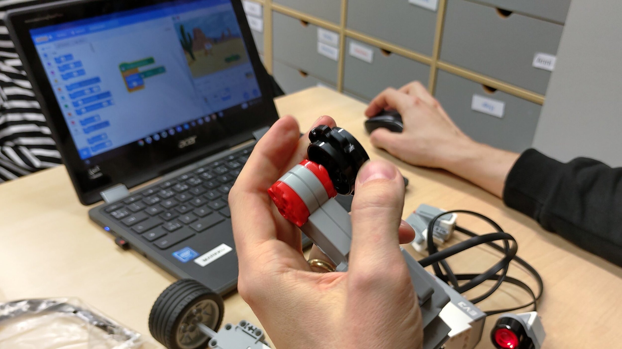 Robotics for schools in Eastern Finland