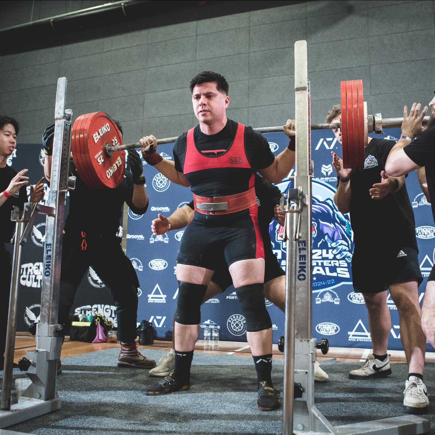 I've hardly posted about my recent comp at nationals.

If I were to be totally honest about it. 

I actually feel disappointed with my performance.

I feel a little embarrassed that I haven't made more progress over the 8 years I've been powerlifting