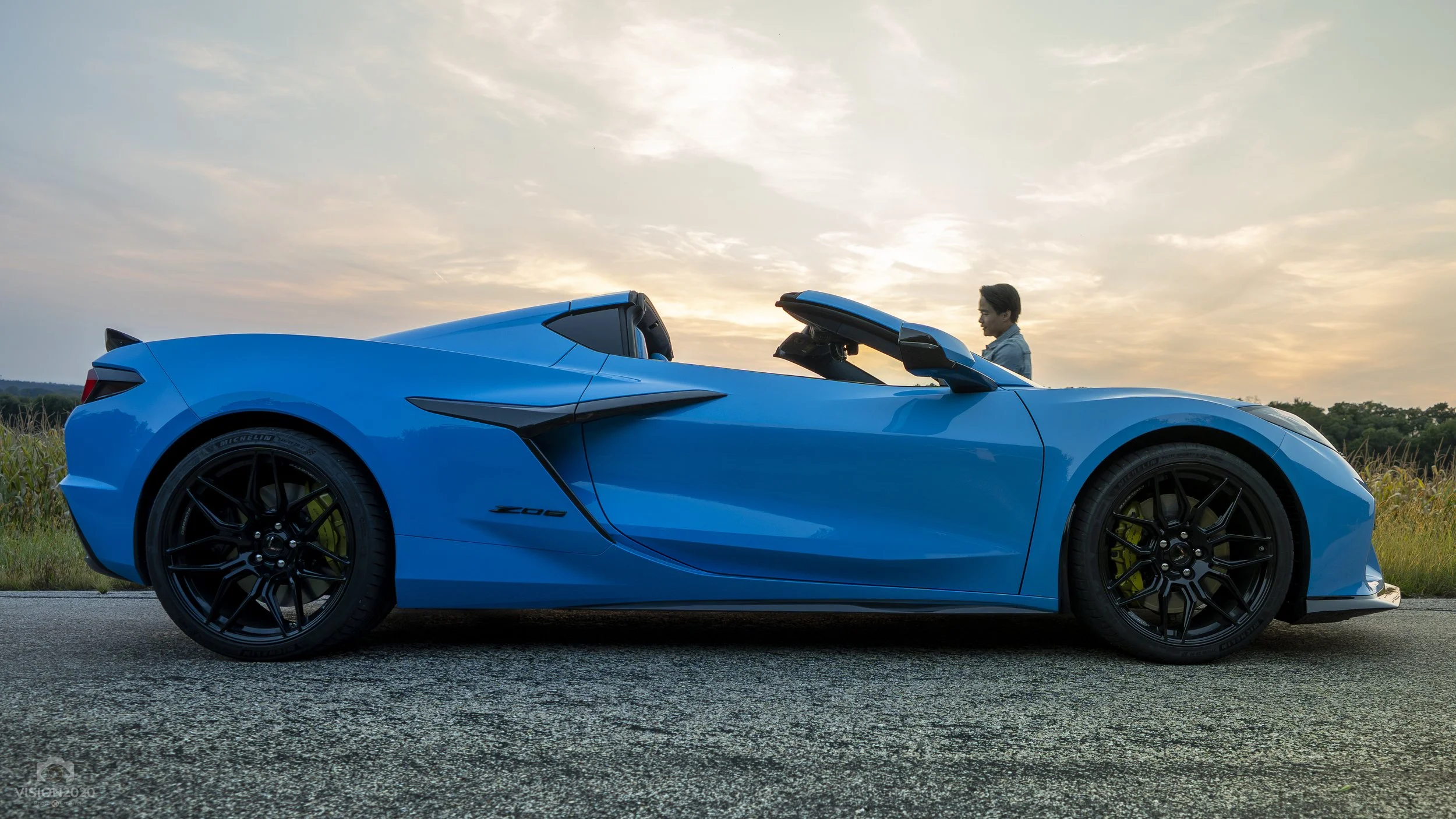 Xiumung Z06-15.jpg