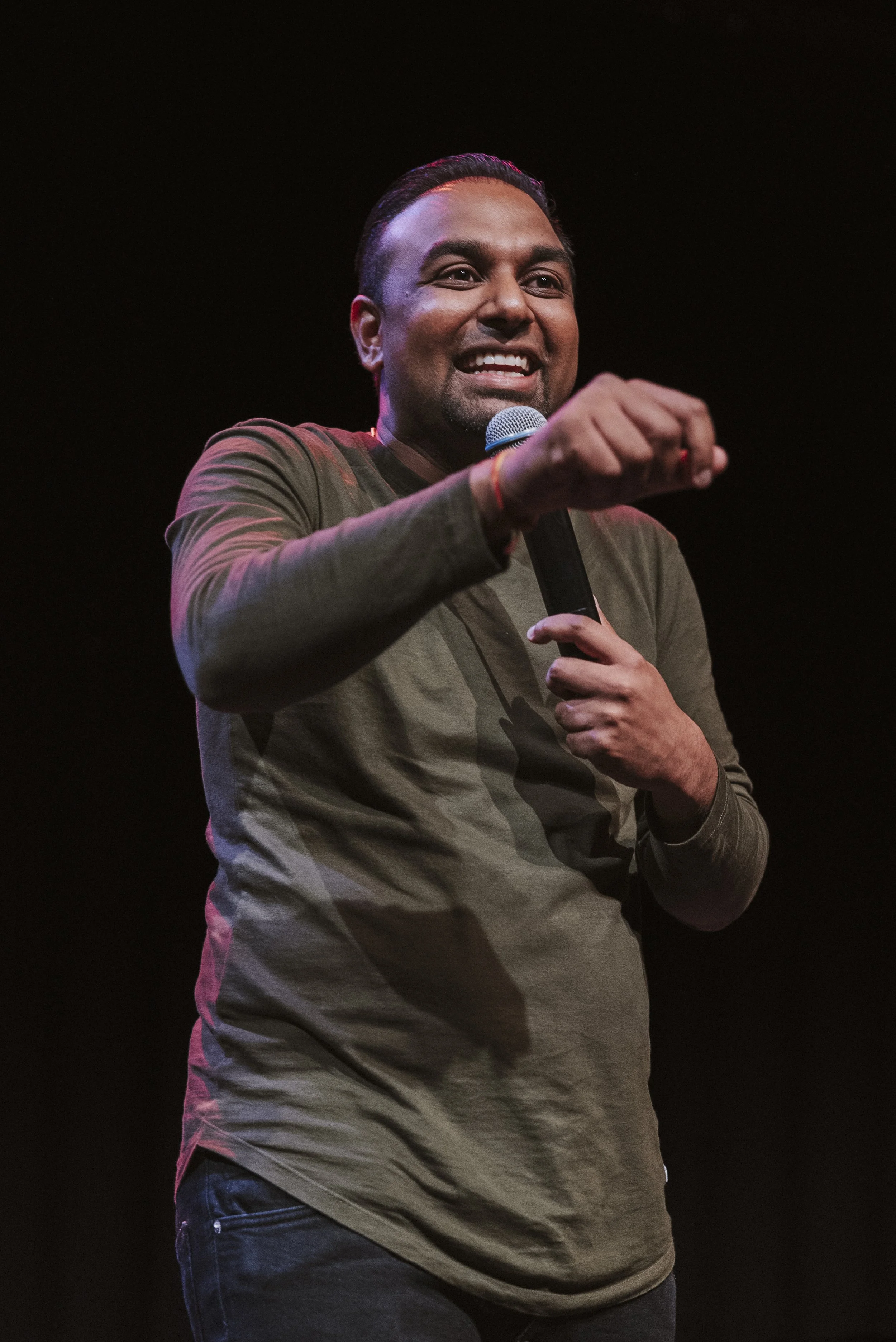 LAAKTHEATER-COMEDY LOUNGE-005.jpg