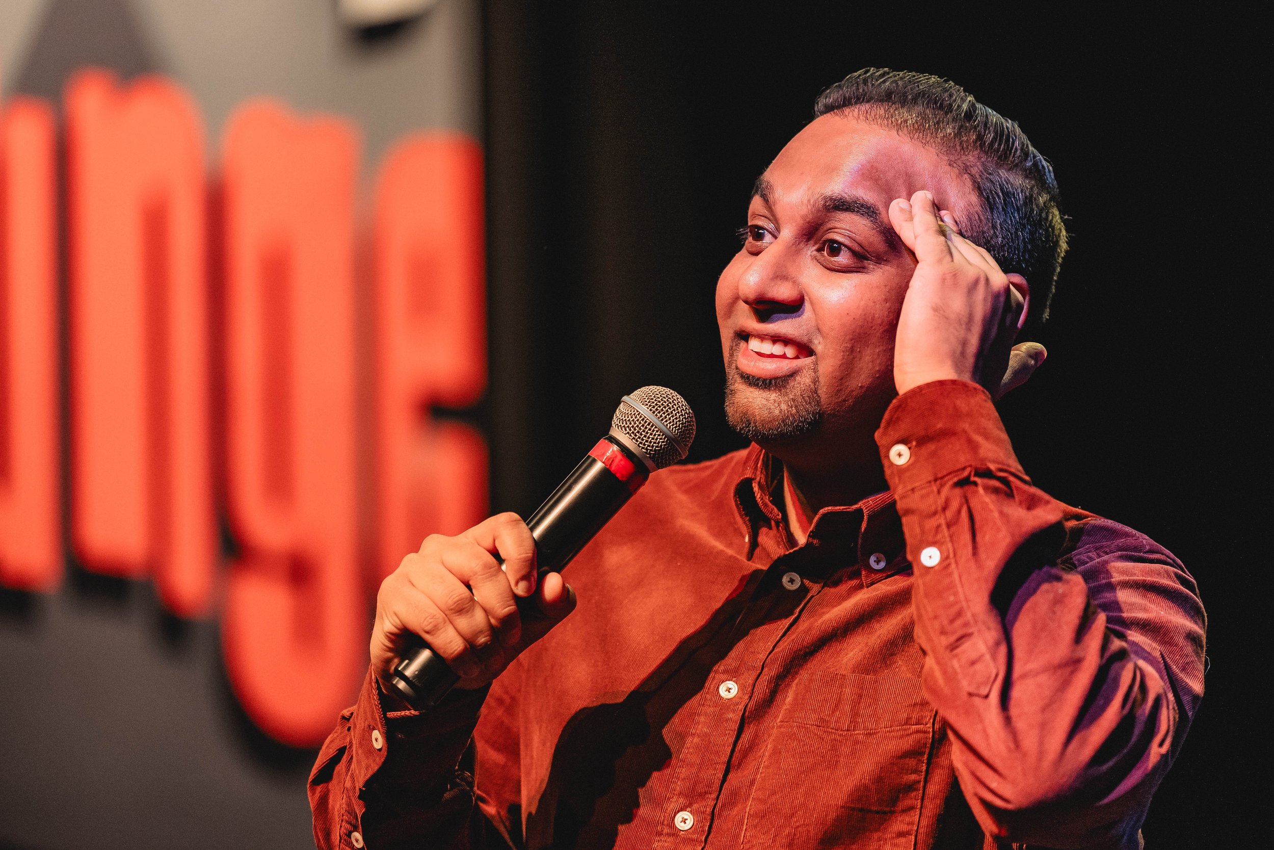 LAAKTHEATER-COMEDY LOUNGE-011.jpg