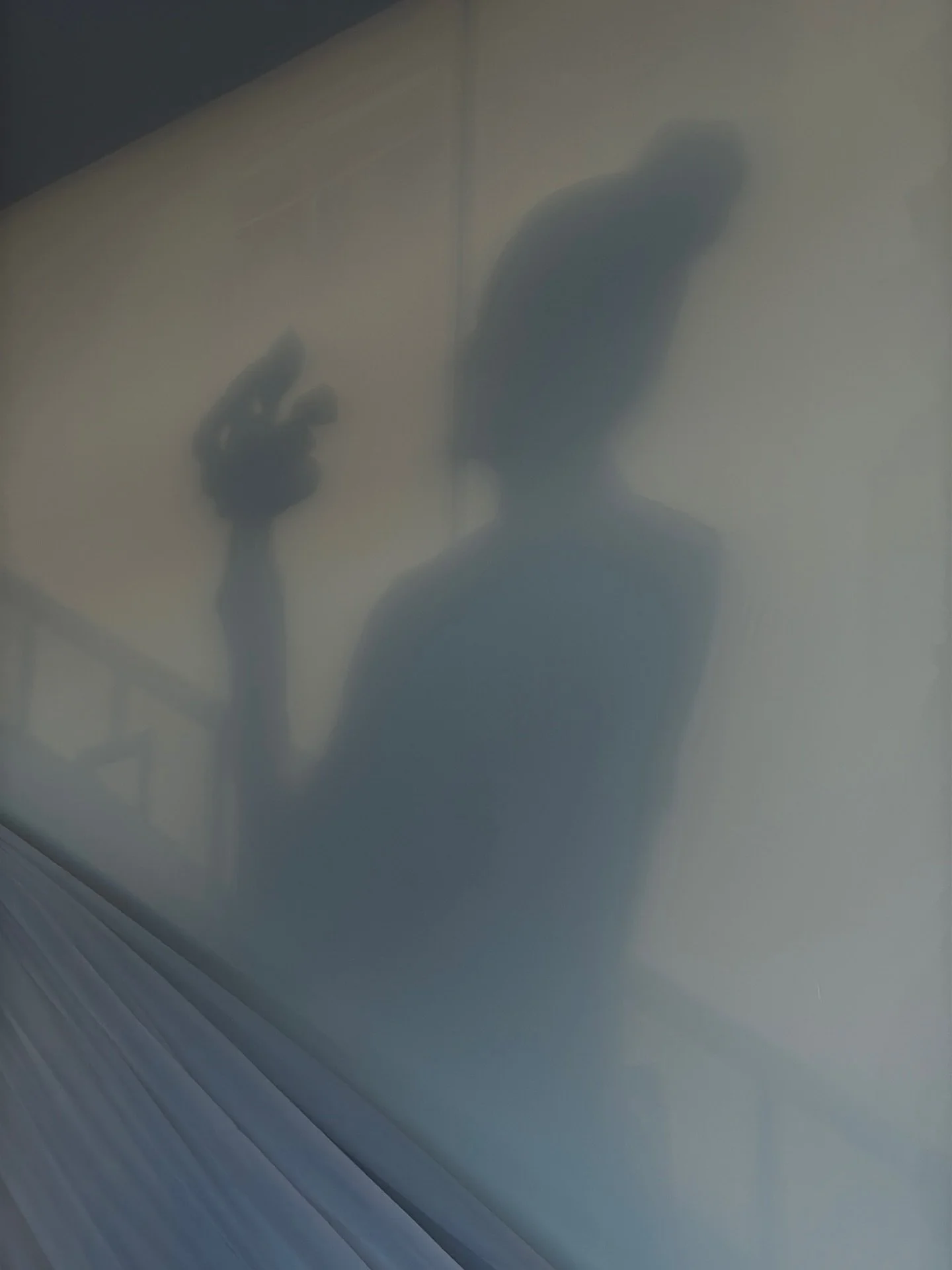 Just a lil raw iPhone bts from a fun content day at the newest wedding venue in Salt Lake County 🦢 

Imagine getting a whole Dropbox with content just like this the morning after your wedding (or let&rsquo;s be real&hellip; usually the night of lol)