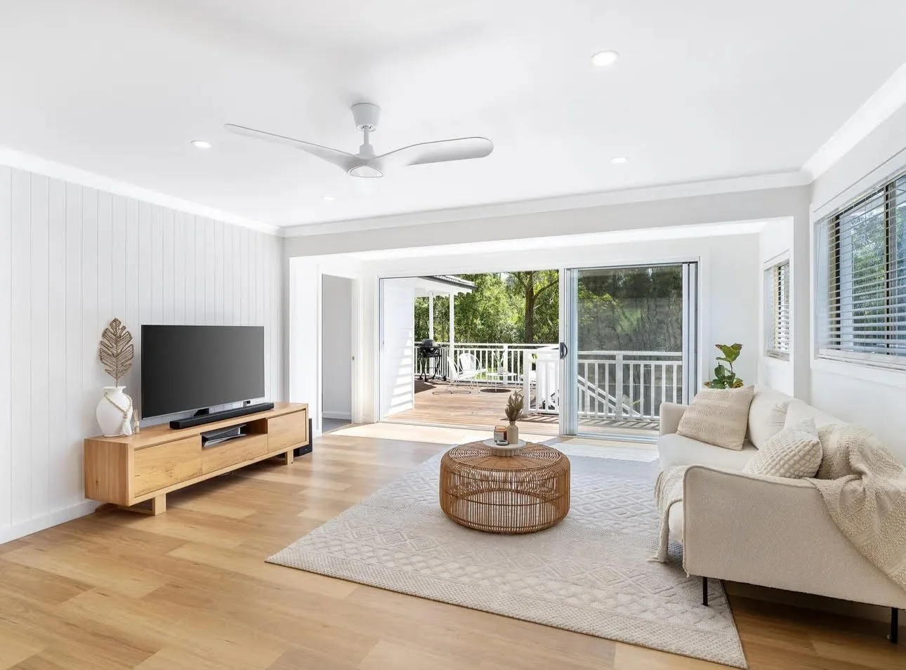 Lounge room.jpg