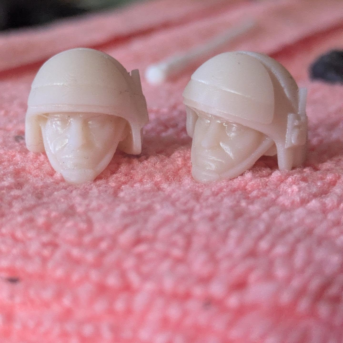 Rebel troop builder heads. Scaled up from some legion scale troopers, will do decently for background troopers 👌

#actionfigurehead #rebelscum #starwarsfigures #starwarsvintagecollection #starwarscustomactionfigures