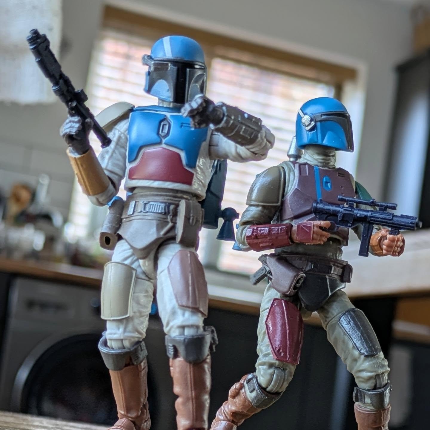 Custom Mando blasters 🤙

#starwarstoys #starwarsactionfigures #starwarsgeek #actionfigurecustom #starwarsactionfigures