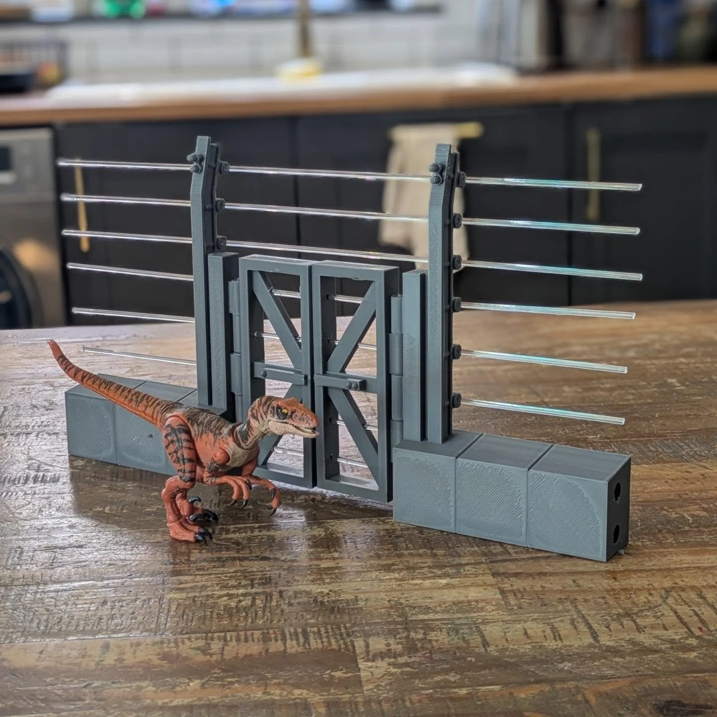 Personnel Gate section for the medium carnivore fencing system. Designed to be integrated into any of the medium carnivore fencing kits, great little addition for a paddock fence! 

Couldn't resist taking a few action shots 😅

Will adapt this set to