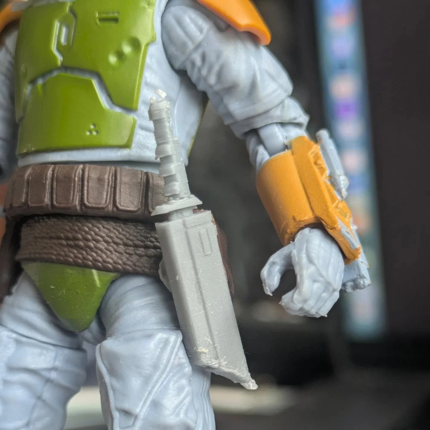 3.75" scale Boba Fett Vibrodagger and holster. 

Did a quick FDM prototype to test the scale of the design and it looks decent, so on to the resin printers! Couldn't actually find any reference images of him actually holding this, so I had to gu