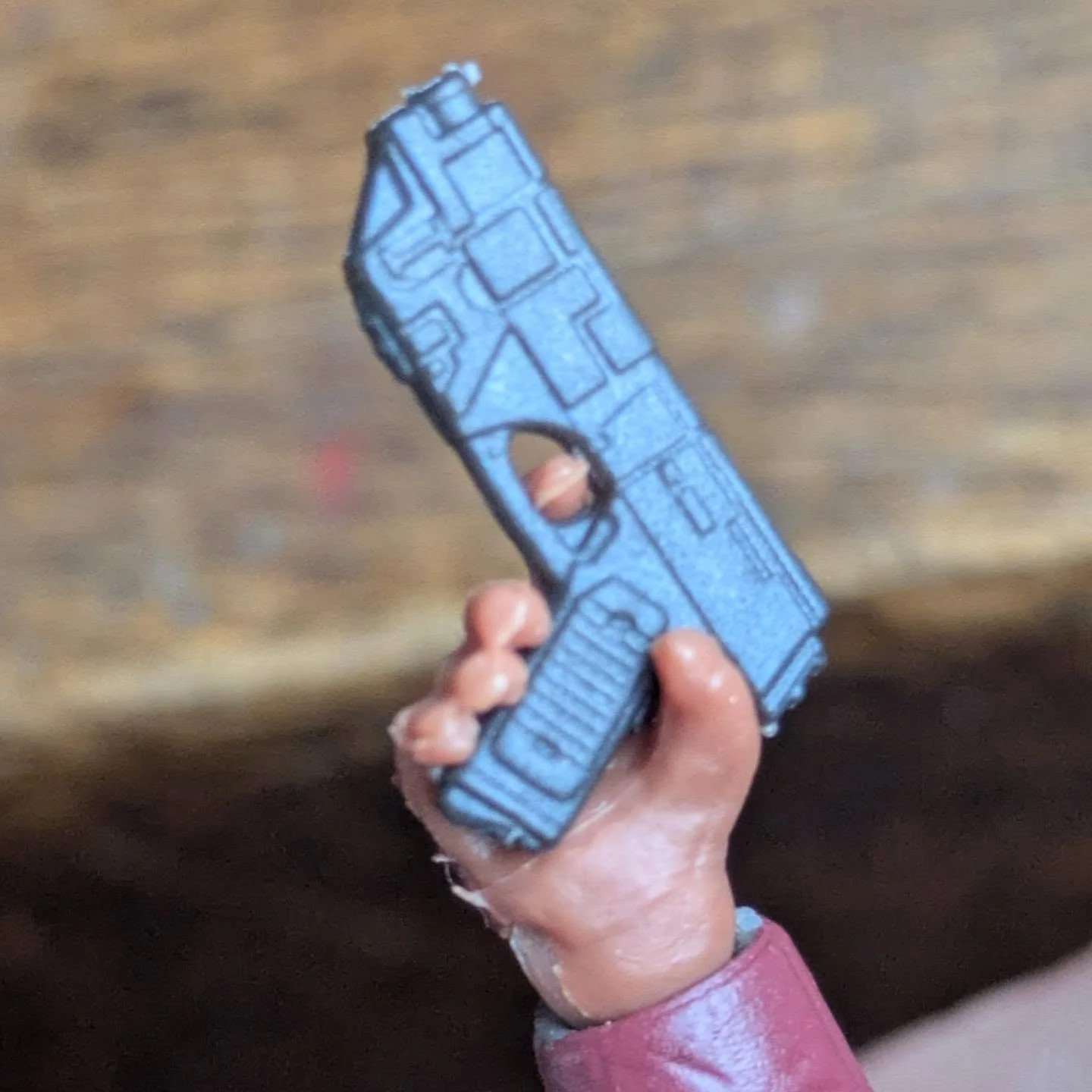 Shriek Hawks blasters. They don't sit well in the hands of the figures they come with 🤷

For some reason, these blasters don't sit in the hands of the figures well, with the handgrip being slightly too short? I dunno why, but they just don't sit con