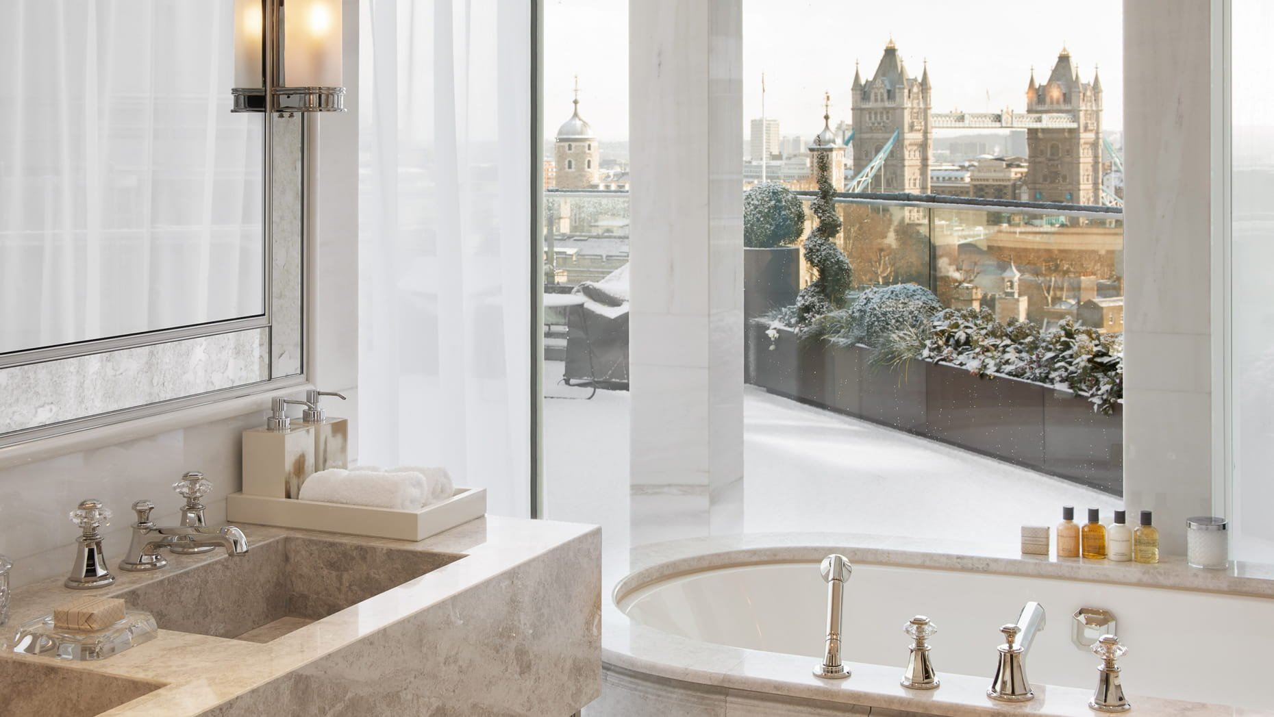 Four Seasons Hotel London at Tower Bridge