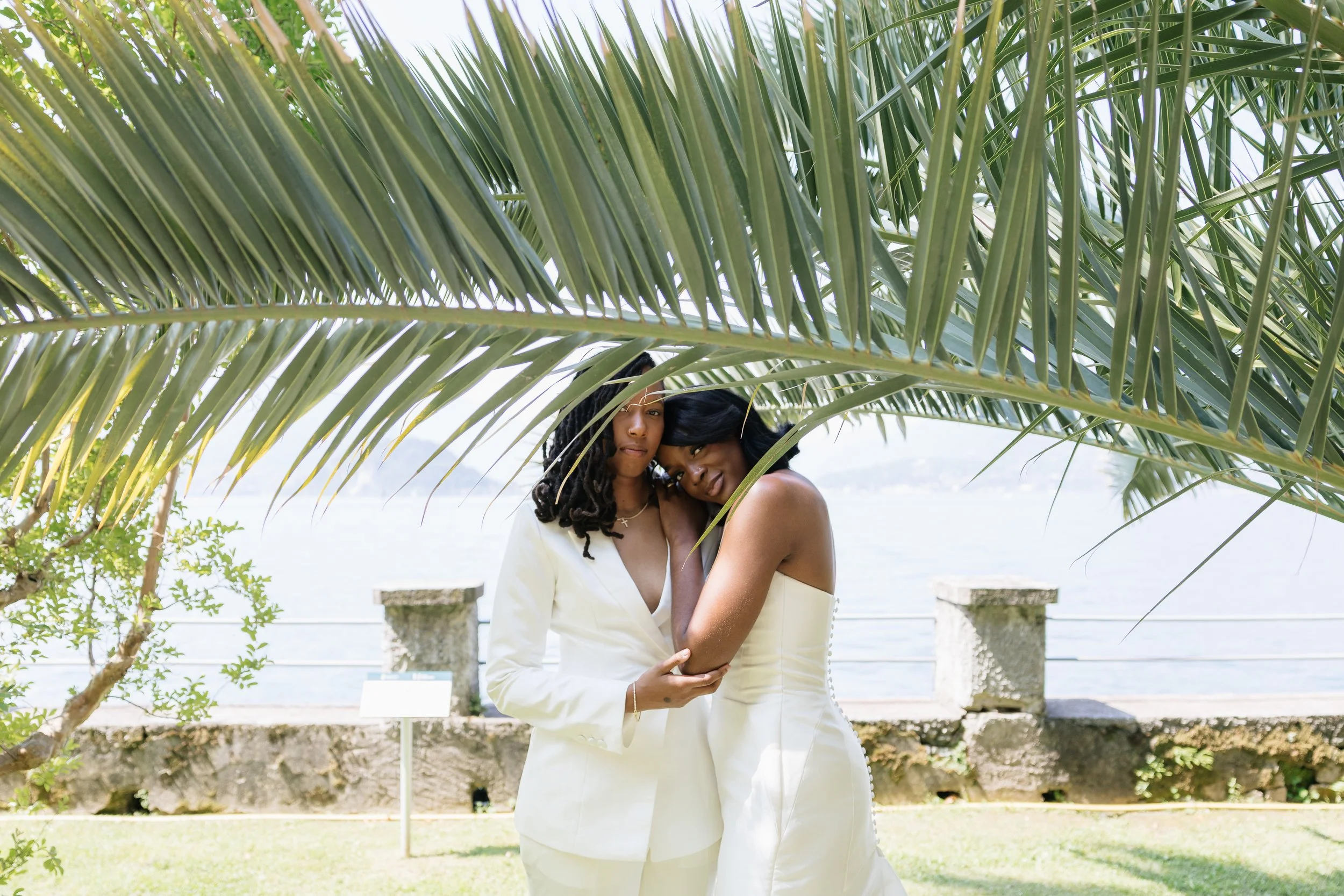  Capturing the timeless essence of your Love story 