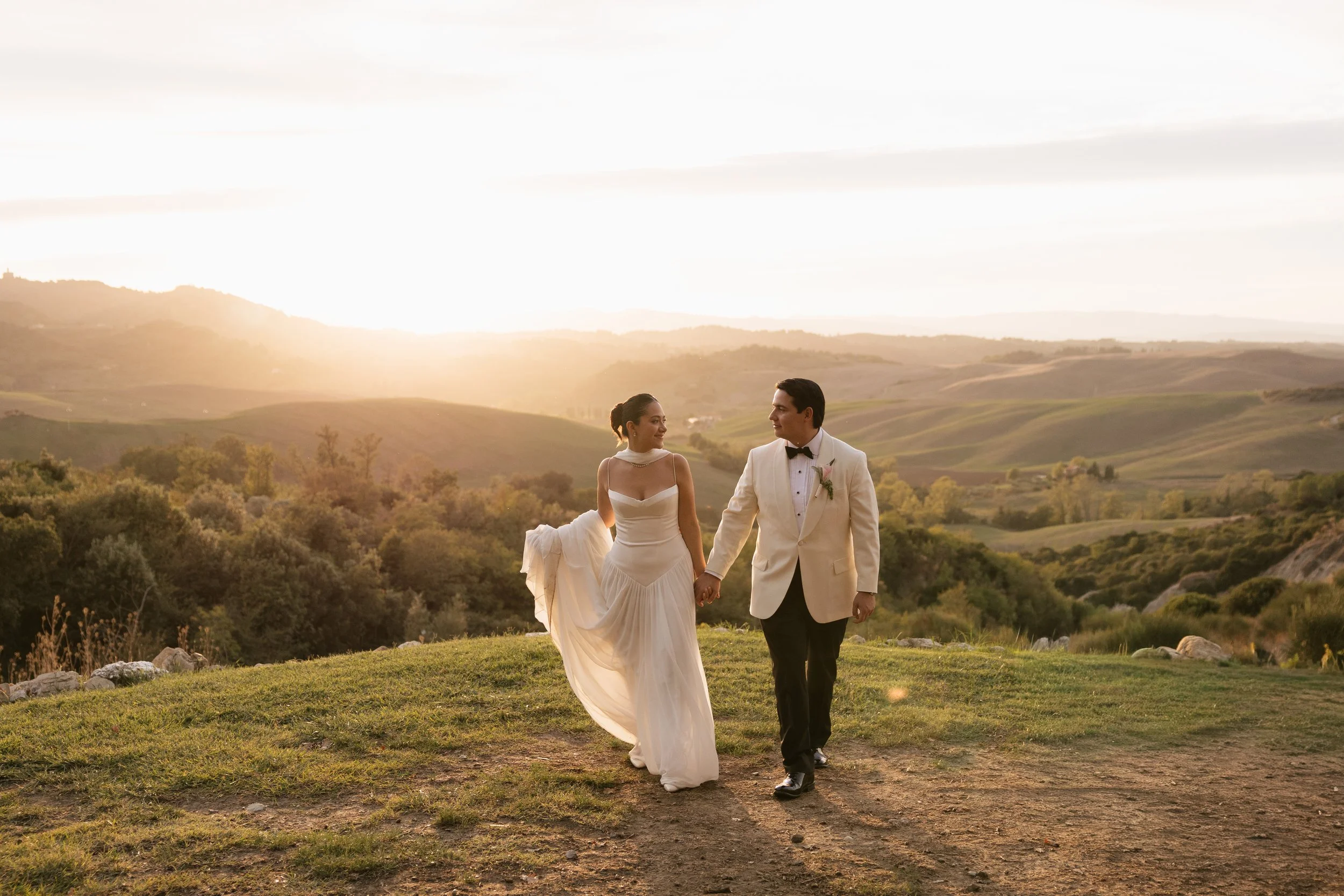  Capturing the timeless essence of your Love story 