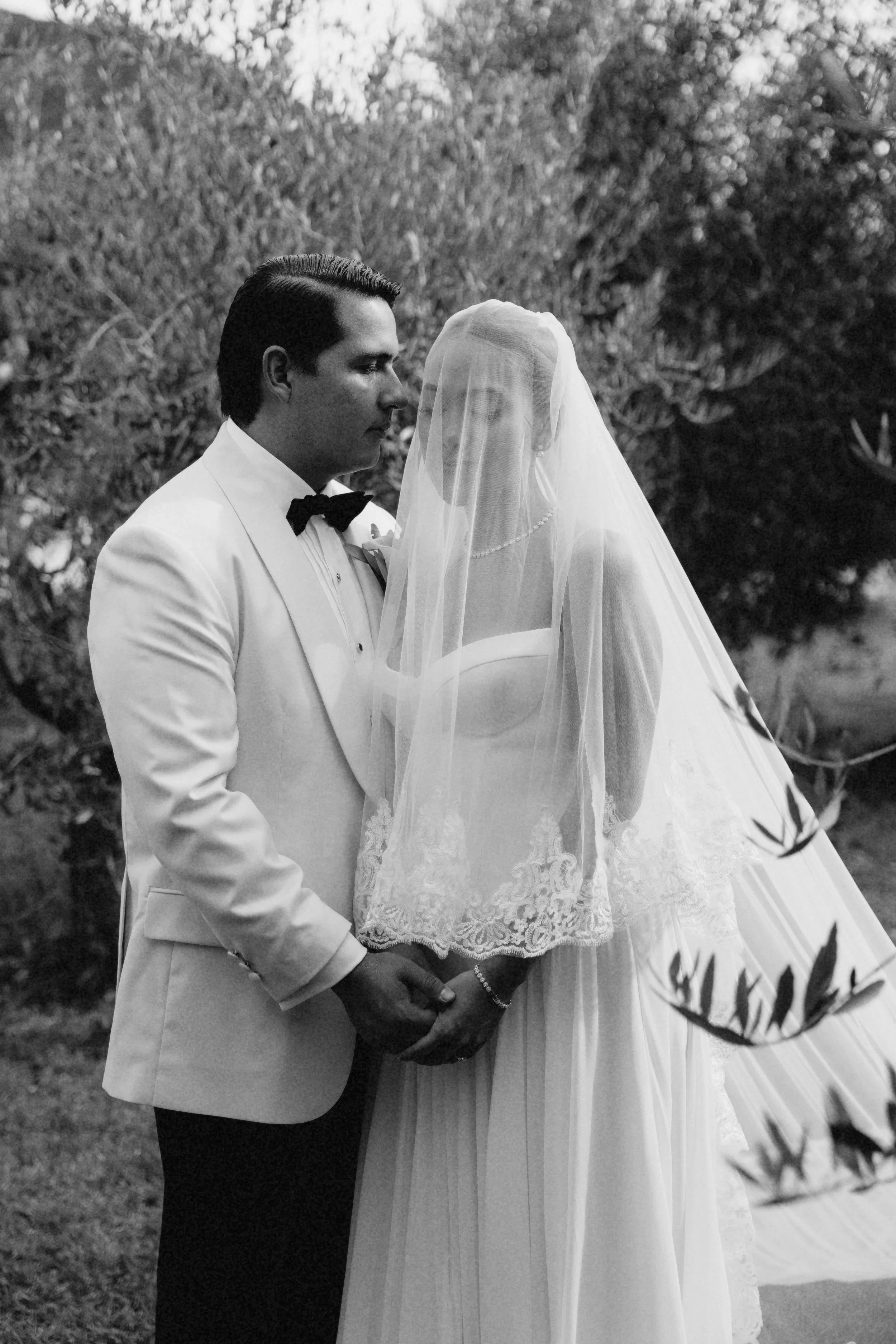  Capturing the timeless essence of your Love story 