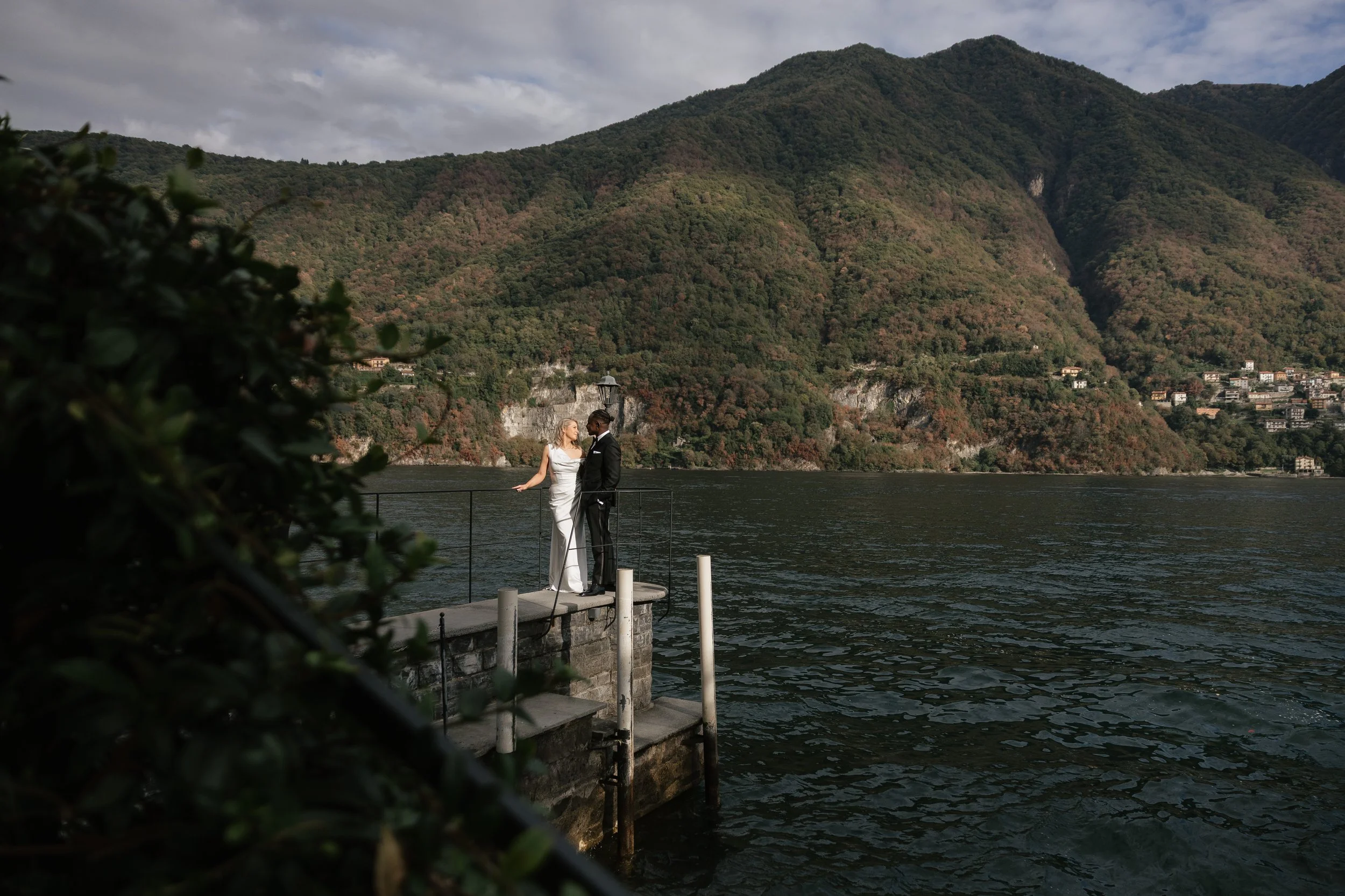  Capturing the timeless essence of your Love story 