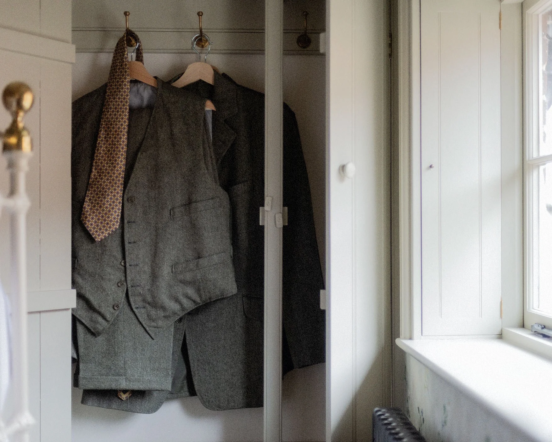 Bespoke wardrobe, front bedroom, Flint Cottage, holiday cottage South Downs National Park