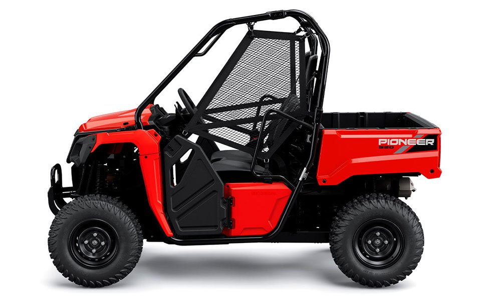 honda_pioneer_520_1.jpg