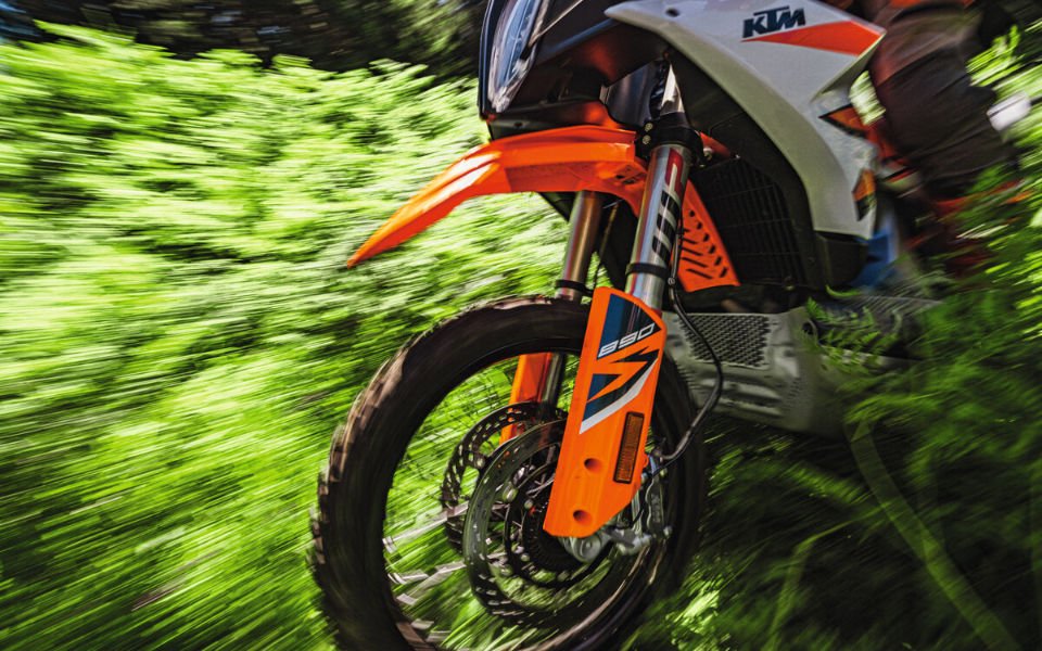 ktm_890_adventure_r_11.jpg
