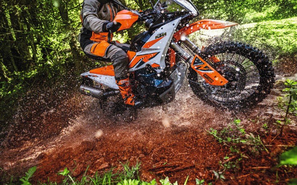 ktm_890_adventure_r_7.jpg