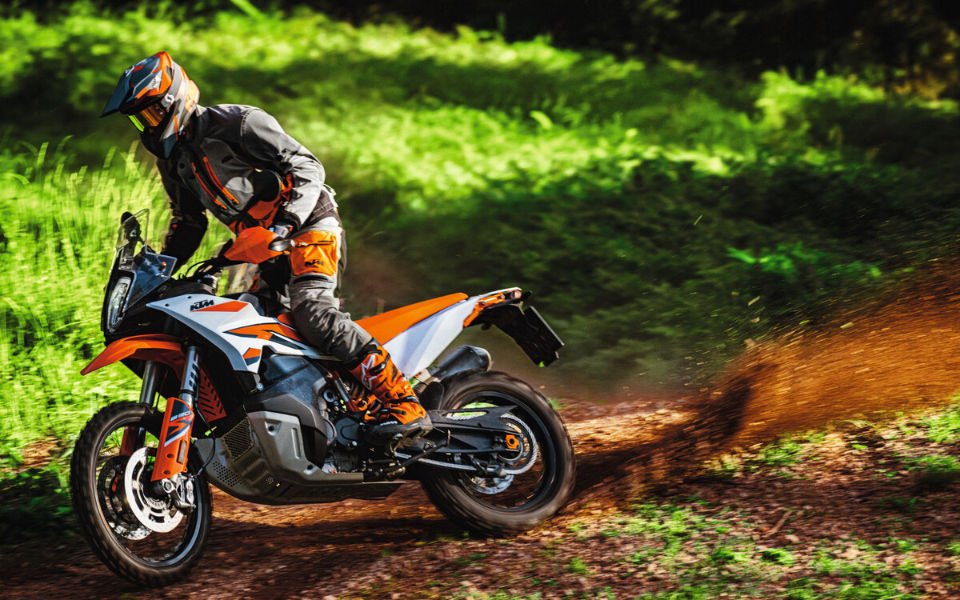 ktm_890_adventure_r_6.jpg