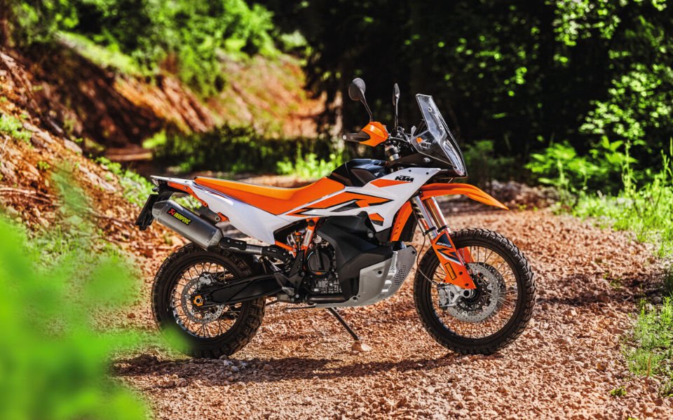 ktm_890_adventure_r_12.jpg