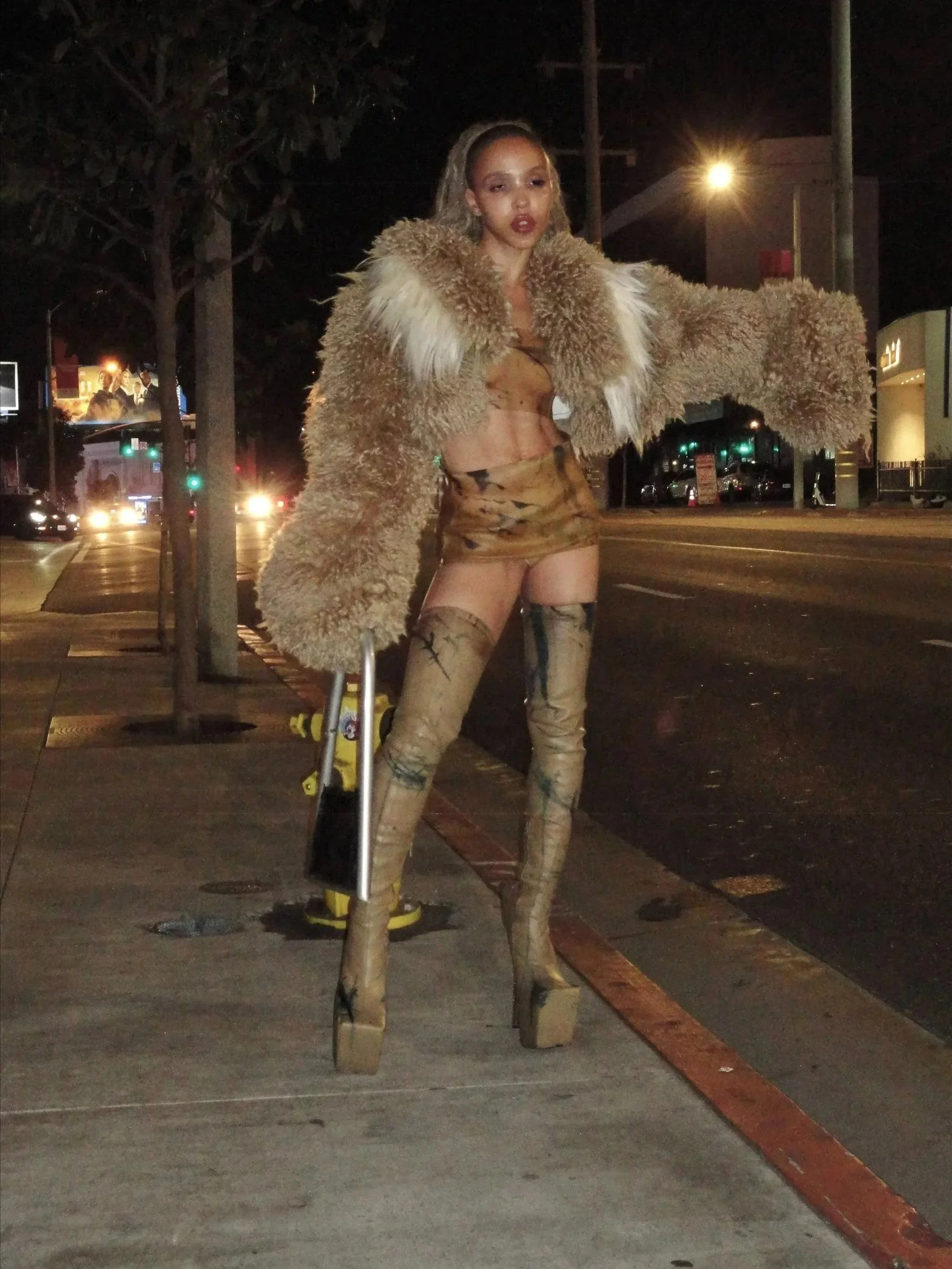 FKA TWIGS WEARING THE ROCKER BAG