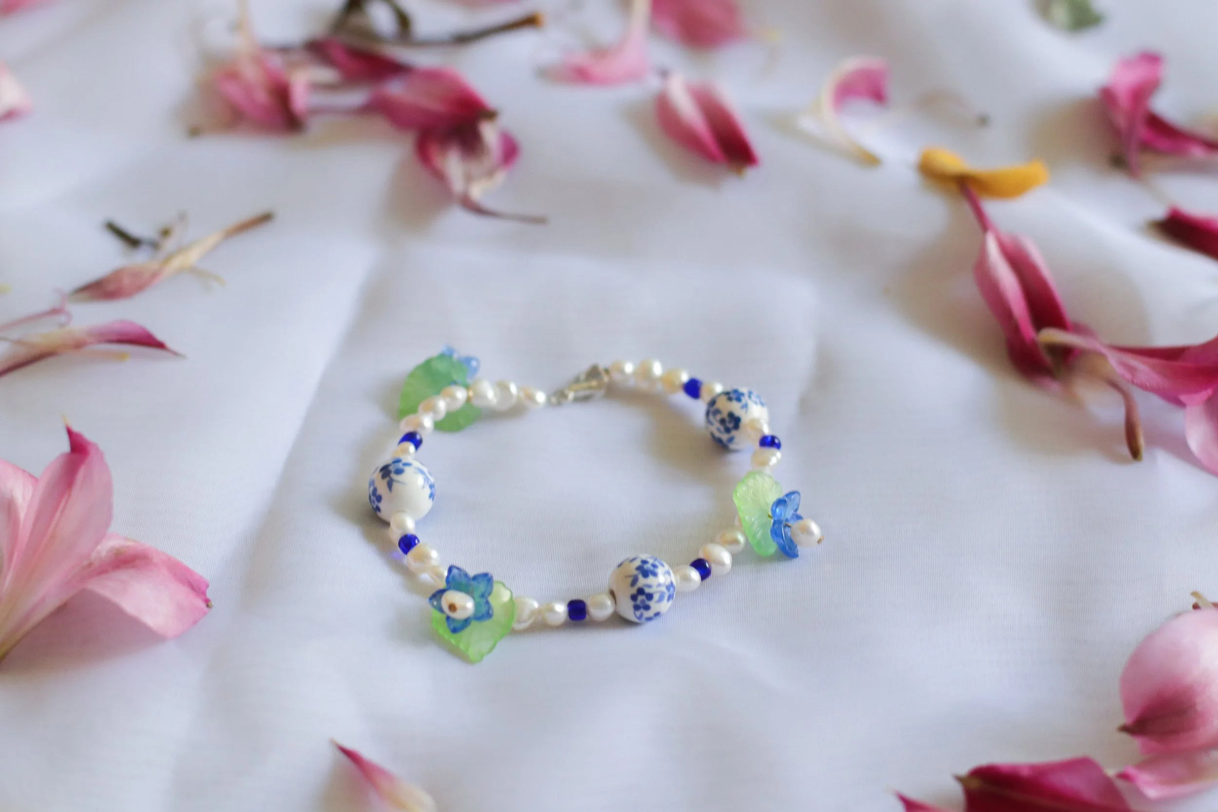 Coastal Summer Pearl Bracelet