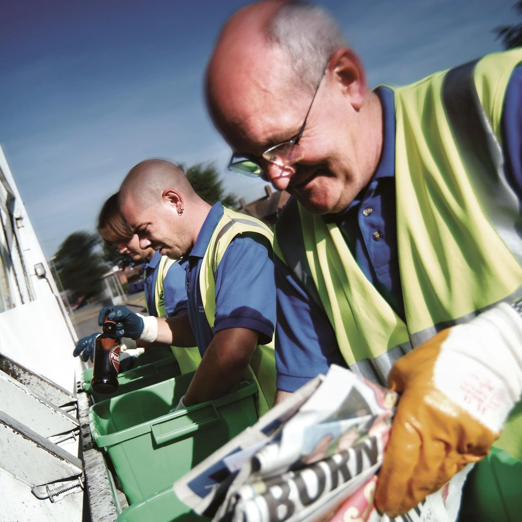 -	Supporting over 100 waste and recycling service changes across the UK ♻️

We work alongside local authorities, national organisations and international partners to help communities adapt to changes in recycling and waste services. From introducing 