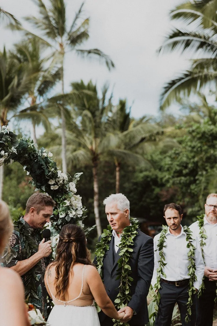 j-a-windward-side-hawaii-wedding-7693.jpg