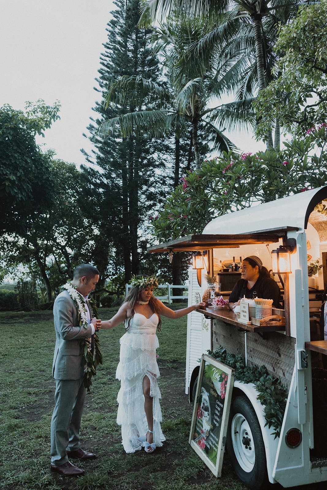 c-m-paliku-gardens-kualoa-ranch-wedding-1175.jpg