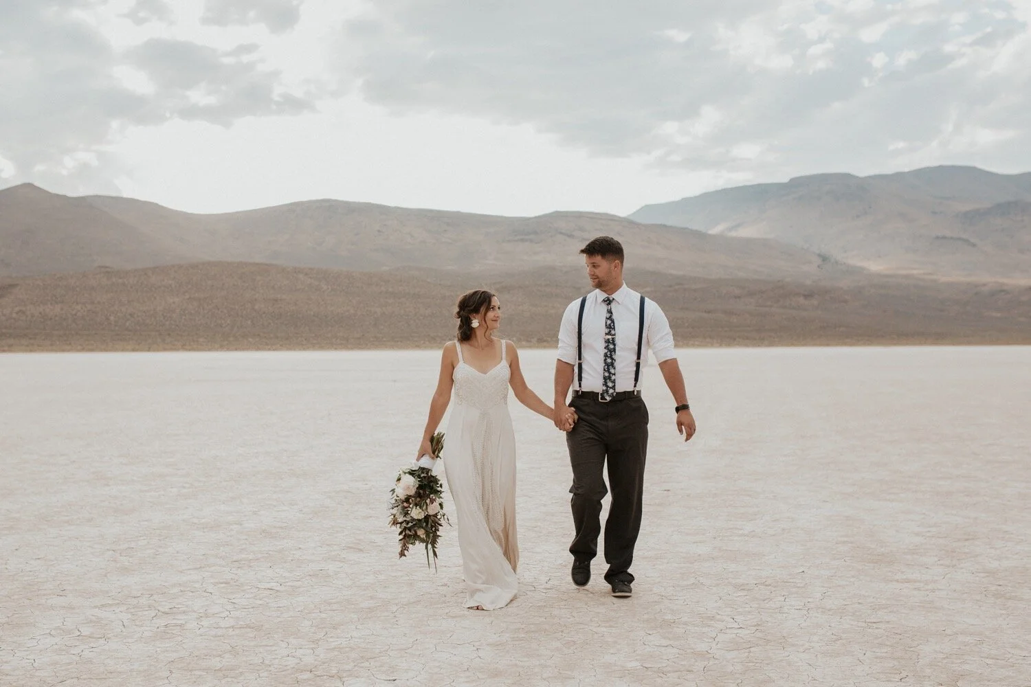 alvord_styled_shoot2018+(69+of+273)_oregon_elopement_alvord_desert_boho_1500.jpg