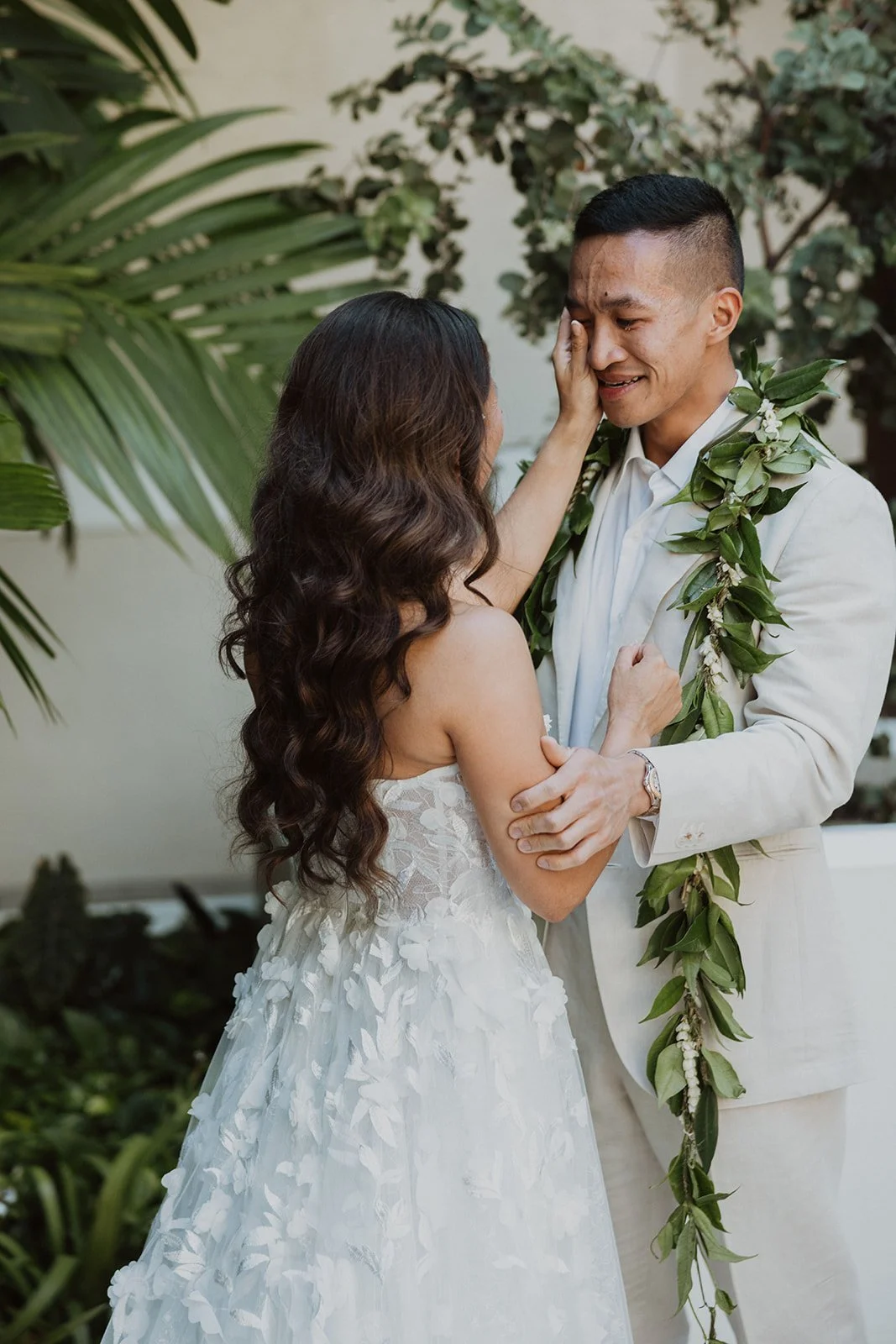 j-s-lanikohunua-hawaii-wedding-1499.jpg